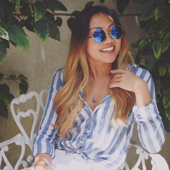 Meet your Posher, Cassidi - Picture 1 of 1